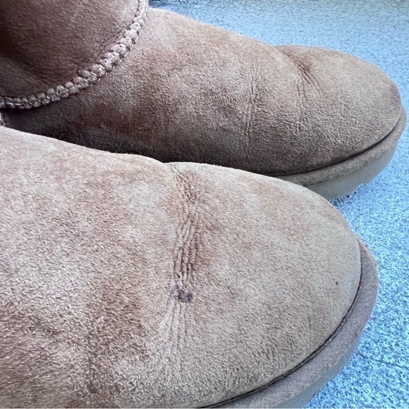 UGG Brown Sheepskin Boots, Size 9, Excellent Condition - Picture 6 of 10